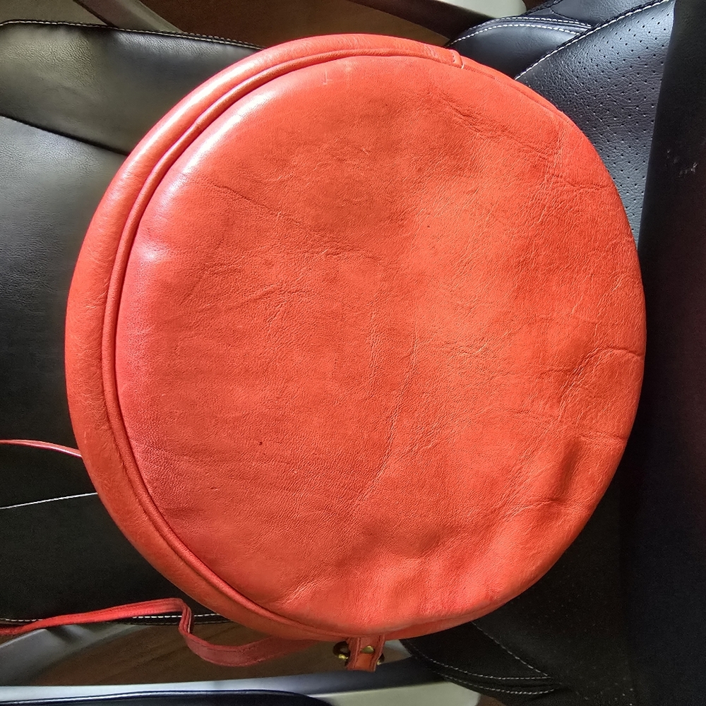 Vintage ROOTS Bucket/backpack/sling - Picture 6 of 8
